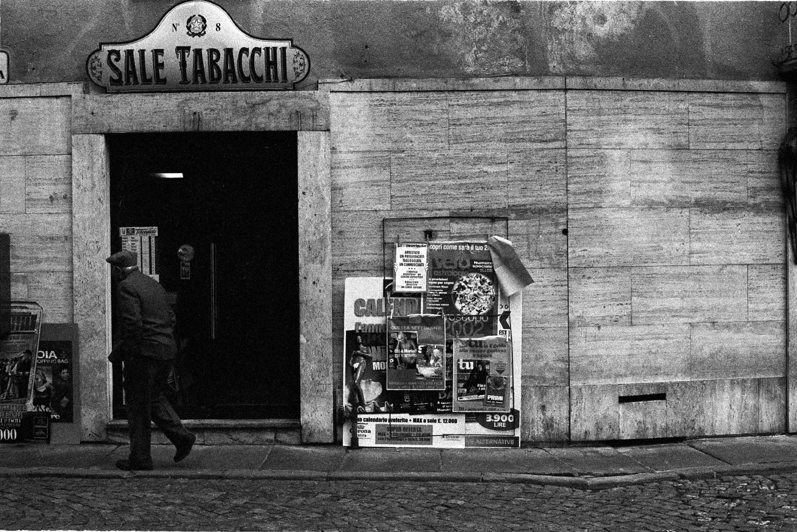 L'insegna di una tabaccheria italiana