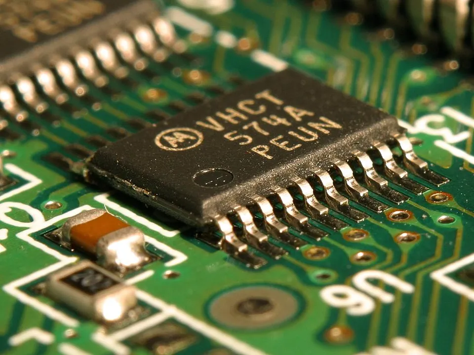 Un circuito integrato su un microchip