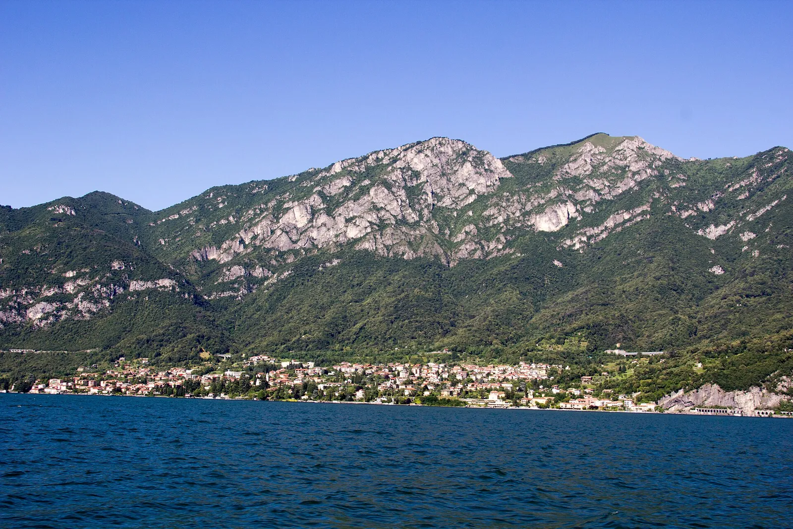 Veduta del lago di Como