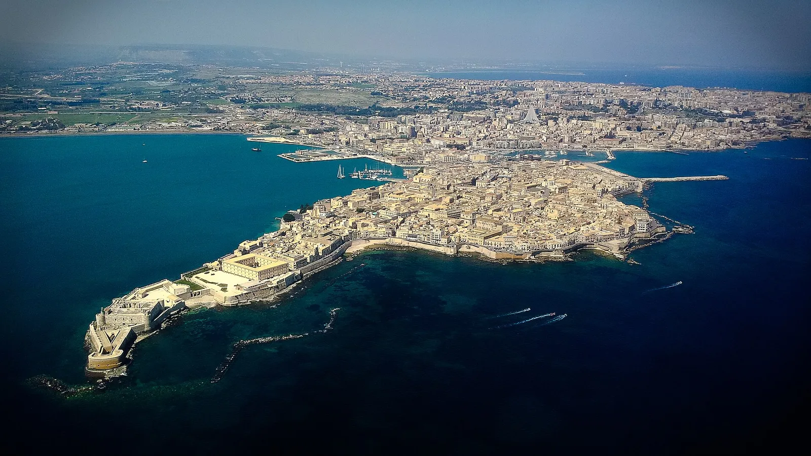 Veduta dall'alto di Ortigia, il centro storico di Siracusa