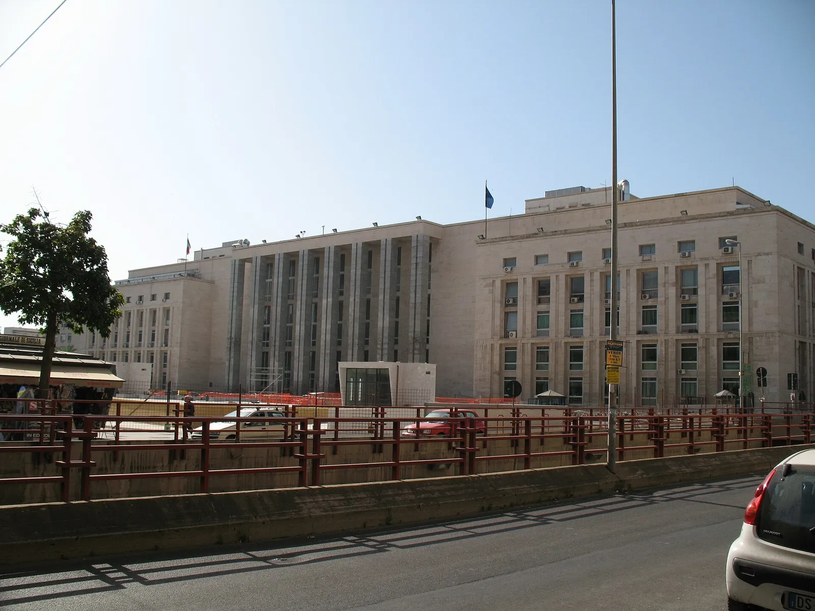 Il Palazzo di Giustizia di Palermo