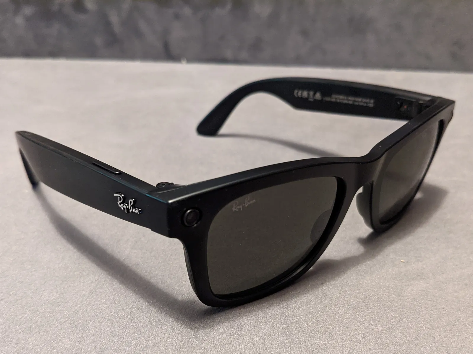 Occhiali smart Meta della linea Ray-Ban (modello precedente)