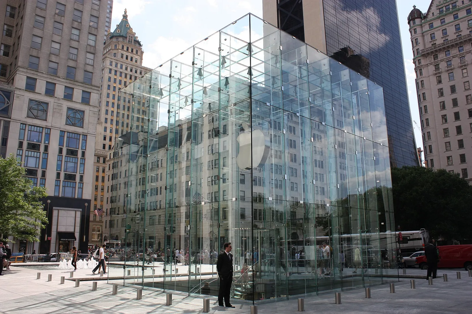 Il cubo di vetro di un Apple Store