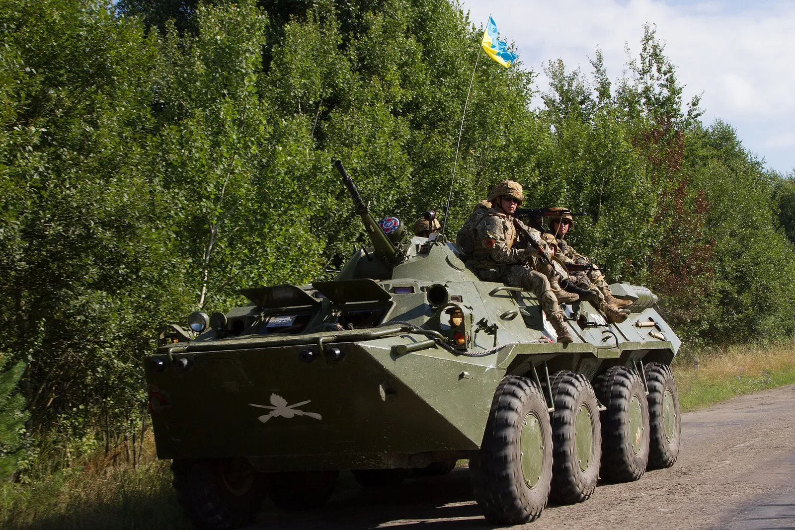 Soldati delle forze armate ucraine