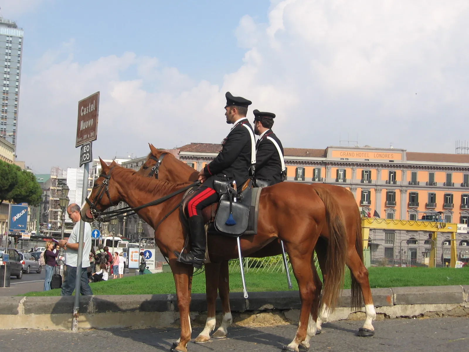 Carabinieri in servizio