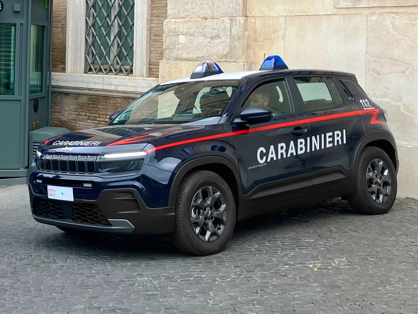Un'auto dei carabinieri