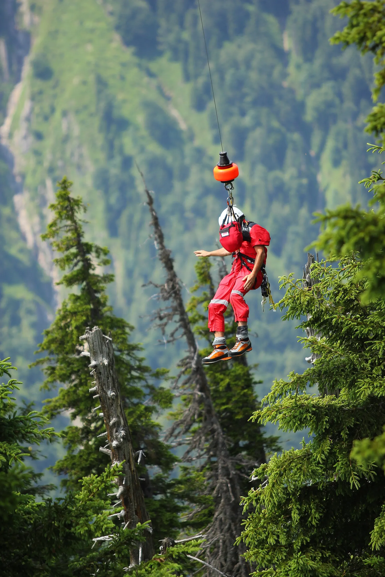 Un'operazione di soccorso in montagna