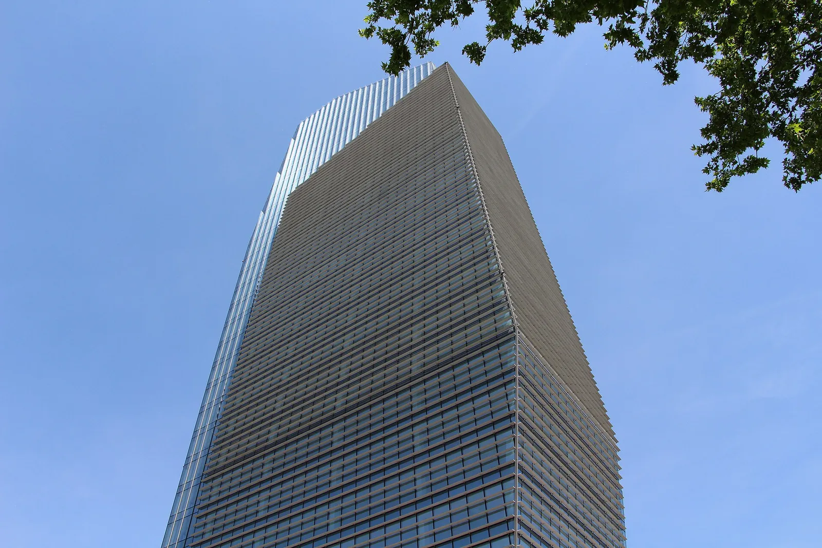 La Torre Diamante nel quartiere Porta Nuova a Milano