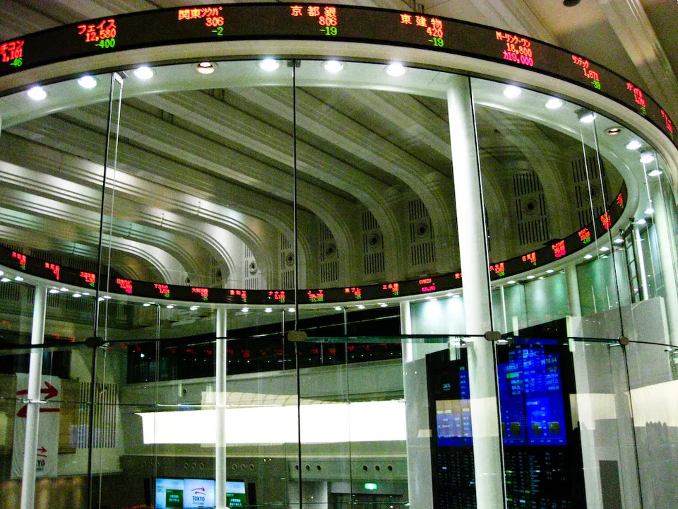 Il parterre della Borsa di Tokyo