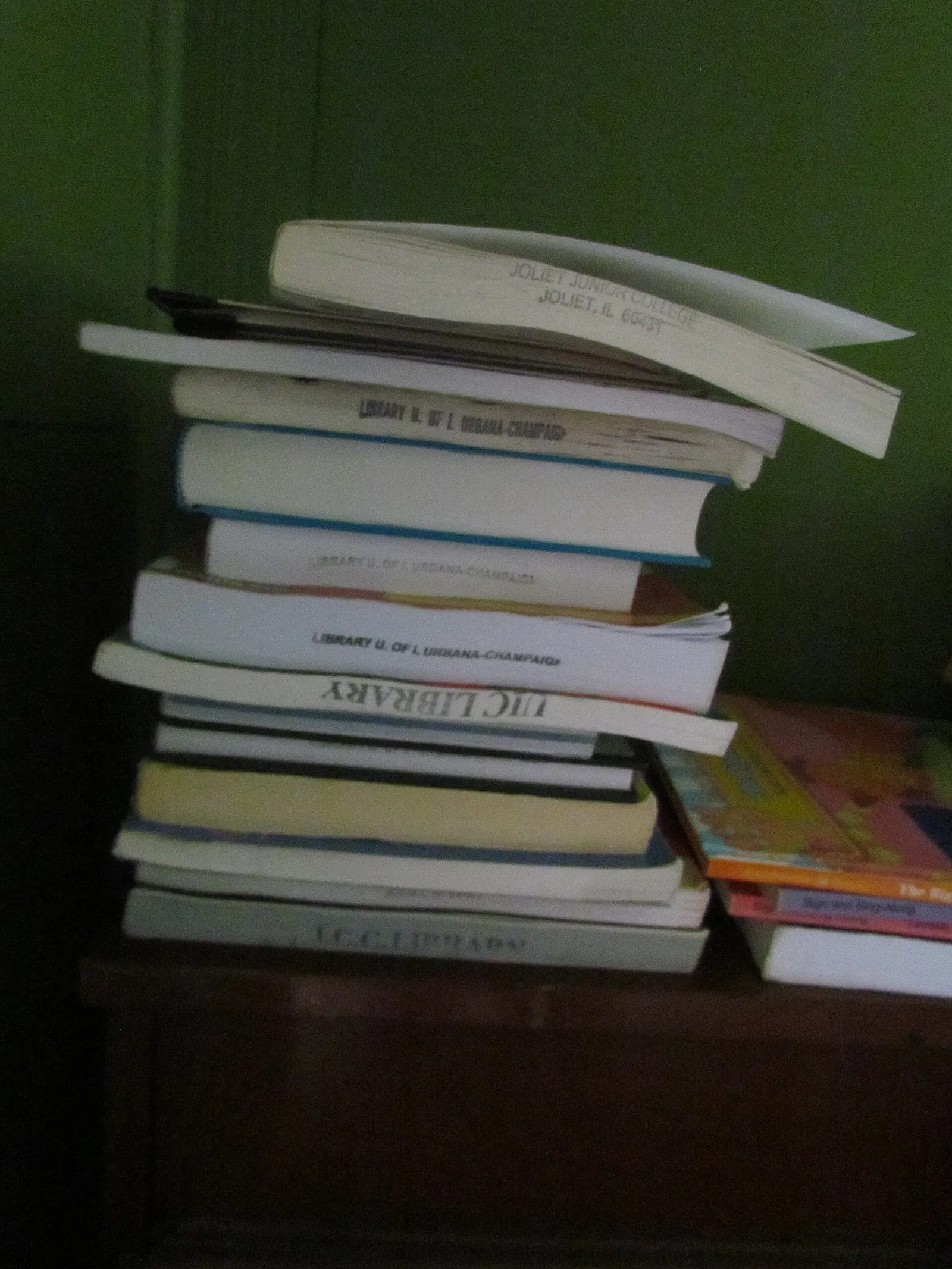 Una pila di libri