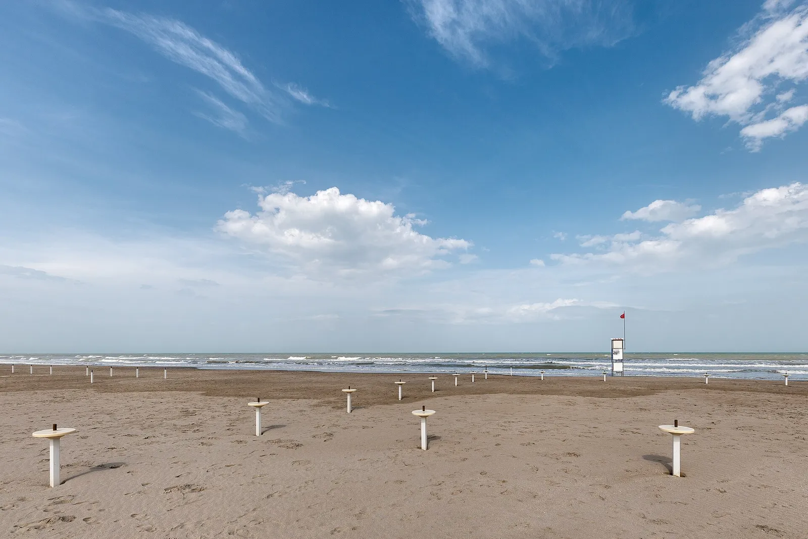 La spiaggia di Milano Marittima, frazione di Cervia in provincia di Ravenna