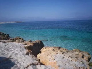 La spiaggia di Is Arutas, in Sardegna, con i suoi granelli di quarzo